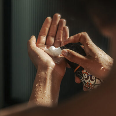 Espuma para Mãos e Corpo Santal Tonka 200mL